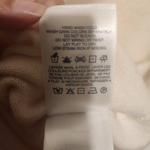 Lands' End Women’s Ivory 100% Cashmere V-Neck Sweater Plus Size 1X 16W-18W - Picture 5 of 7